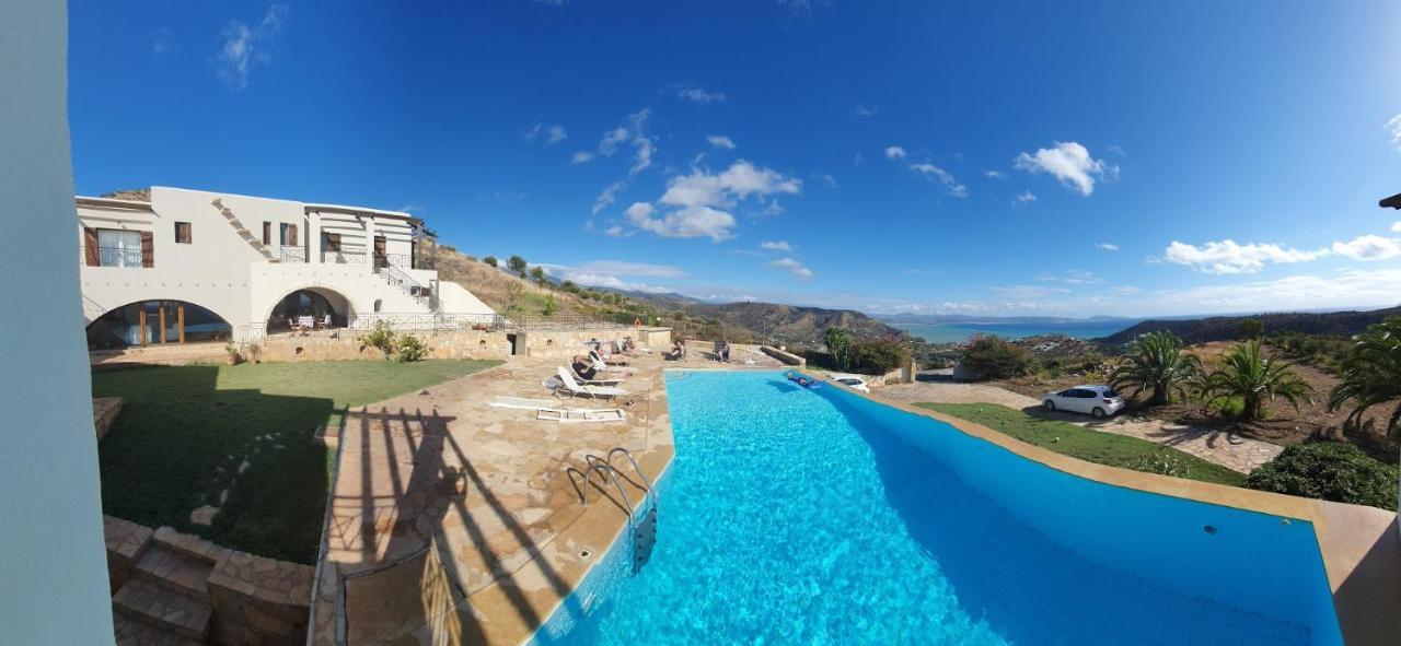 Villa Island *
