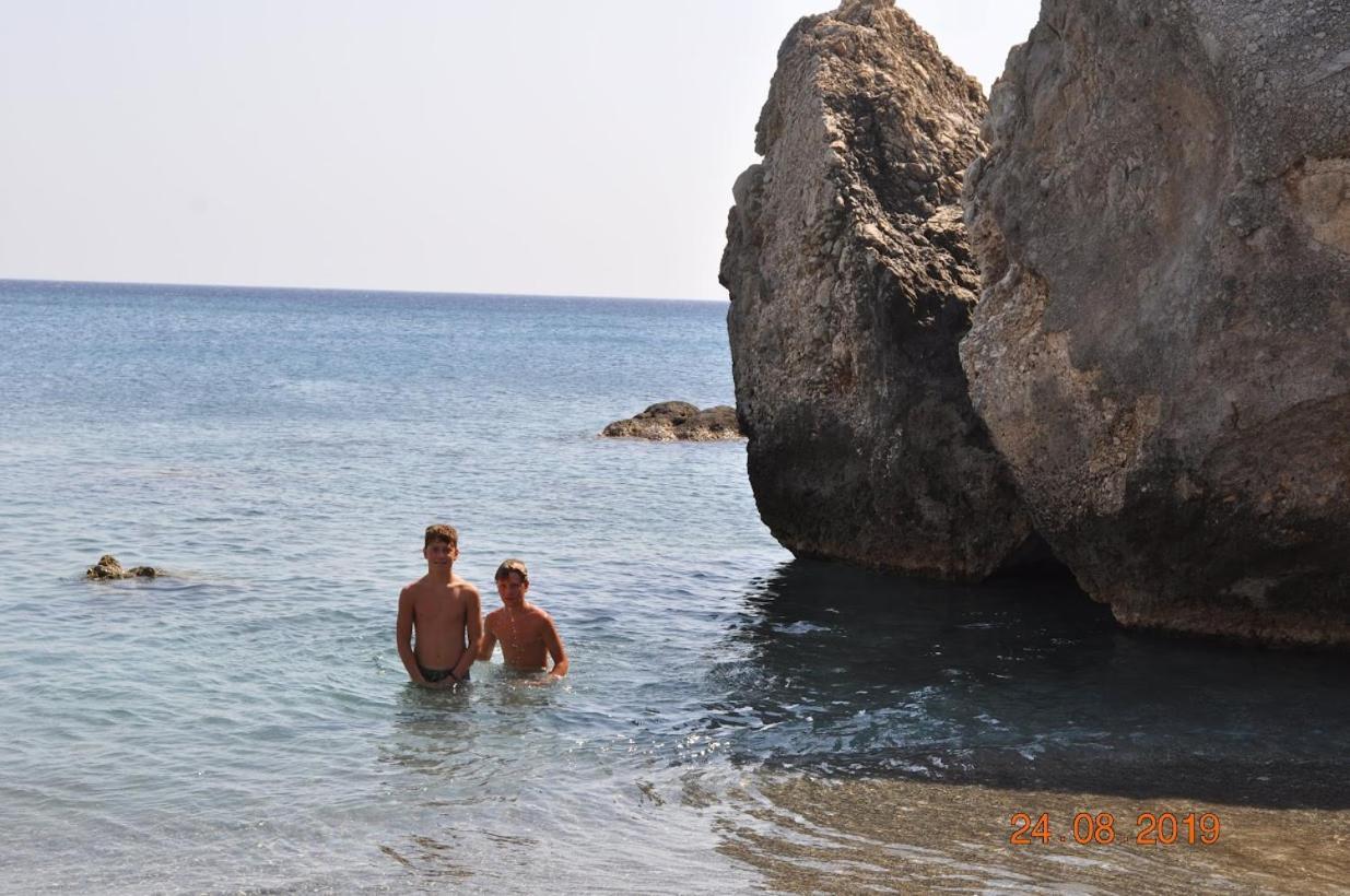 Island * Agia Galini